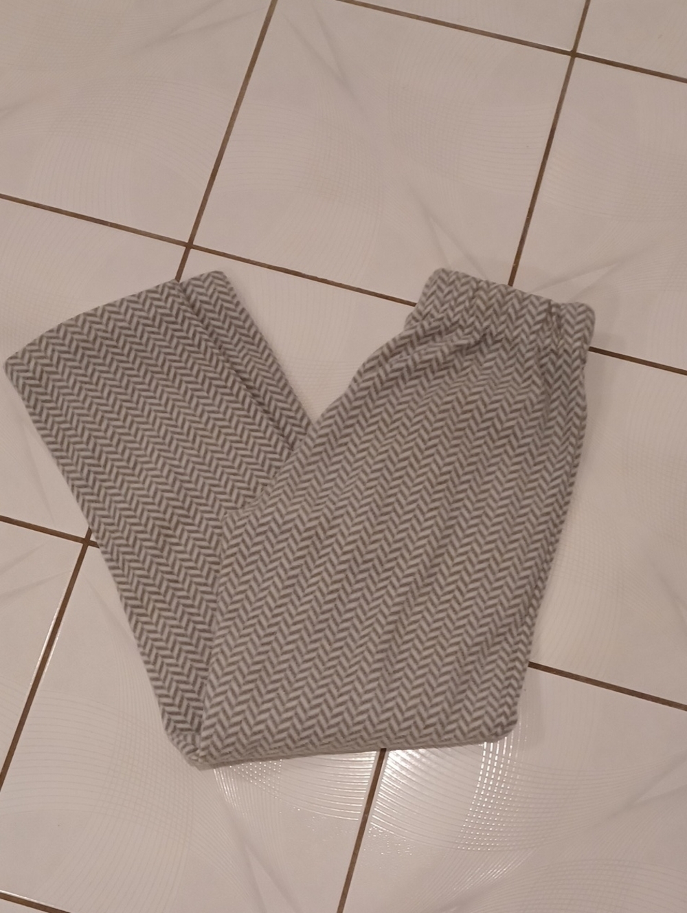 4/$60 New Gray Herringbone Fleece Pajama Pants - Size Medium
